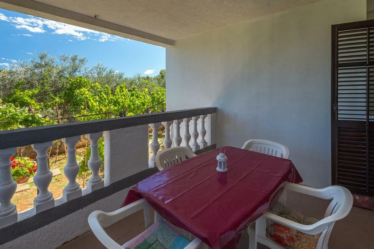 Apartman D&D, Dvorine 63 Banjole Exteriör bild