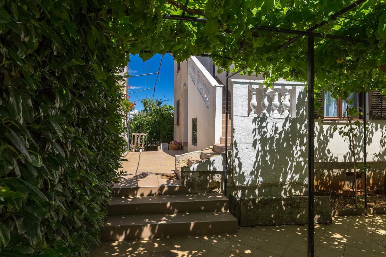 Apartman D&D, Dvorine 63 Banjole Exteriör bild