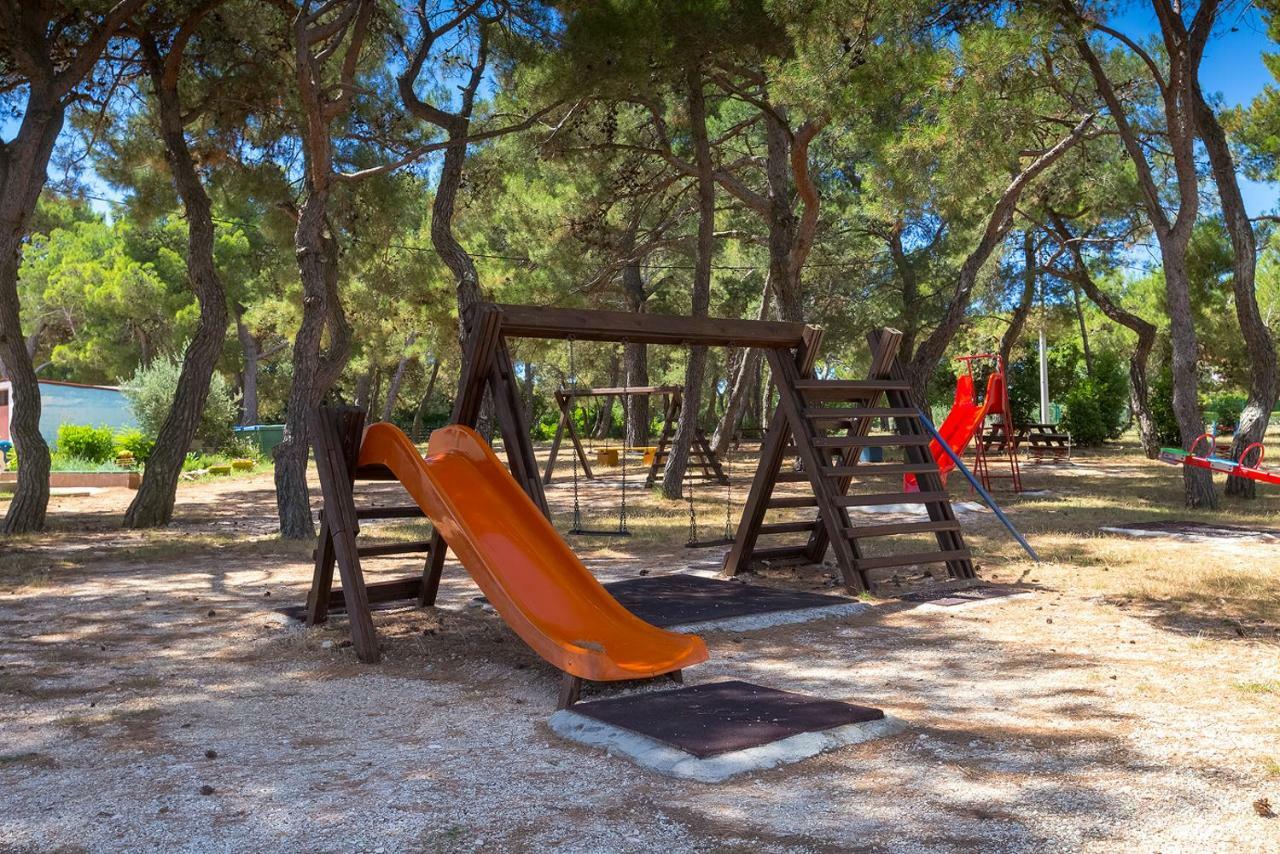 Apartman D&D, Dvorine 63 Banjole Exteriör bild
