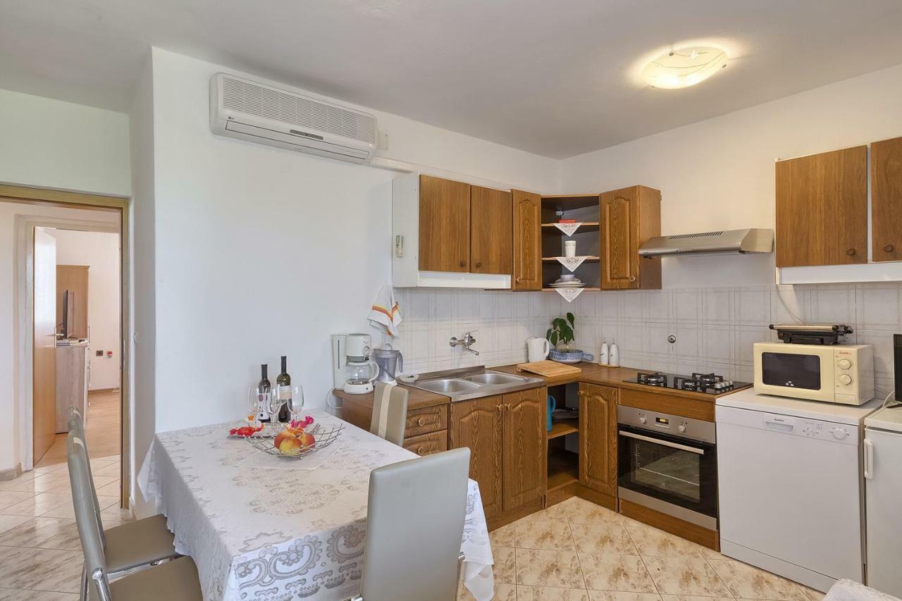Apartman D&D, Dvorine 63 Banjole Exteriör bild